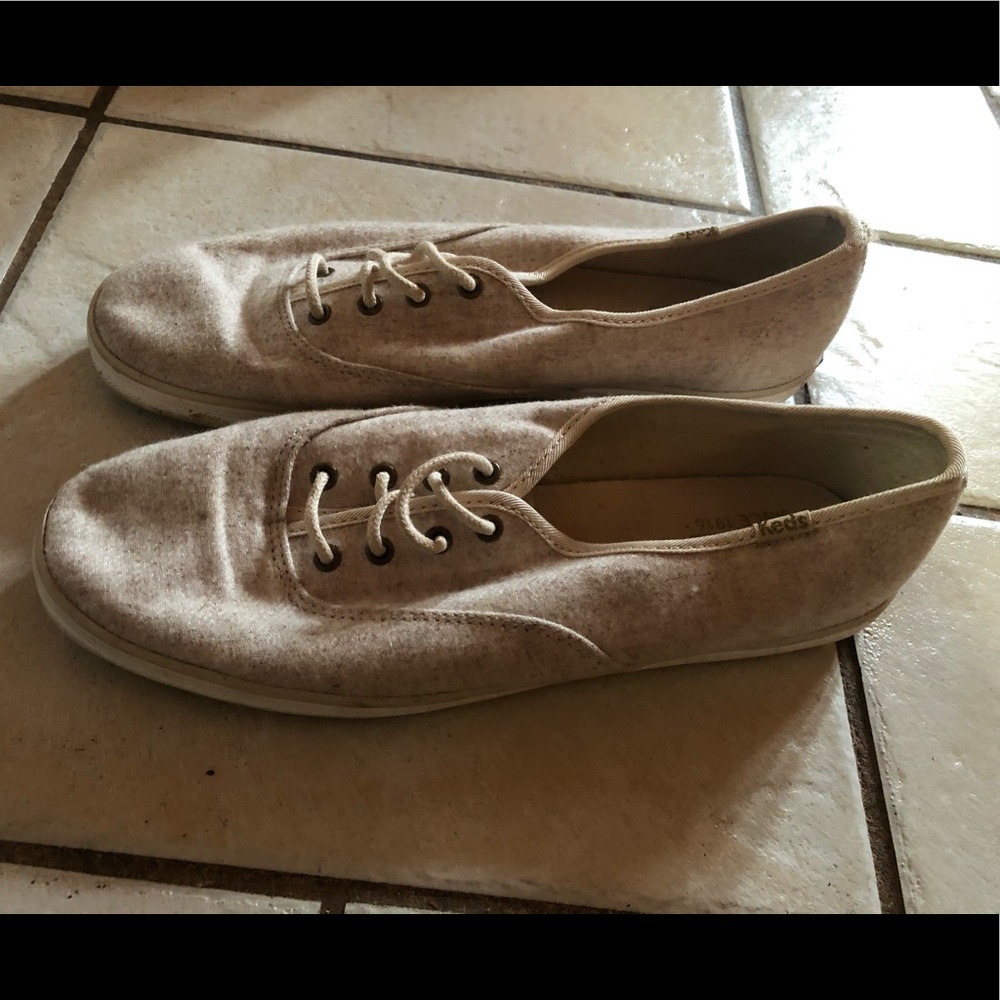 Beige keds